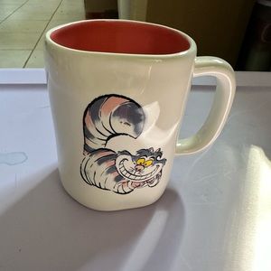 Rae Dunn Cheshire Cat 🐈 mug. NWT 🇺🇸